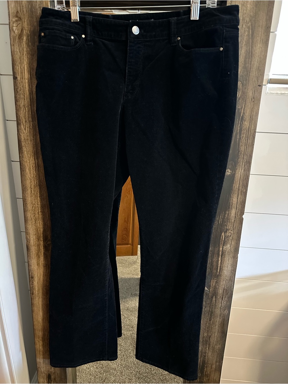 Ann Taylor Curvy Petite Black Corduroy Straight Jeans 14P Stretch Mid Rise